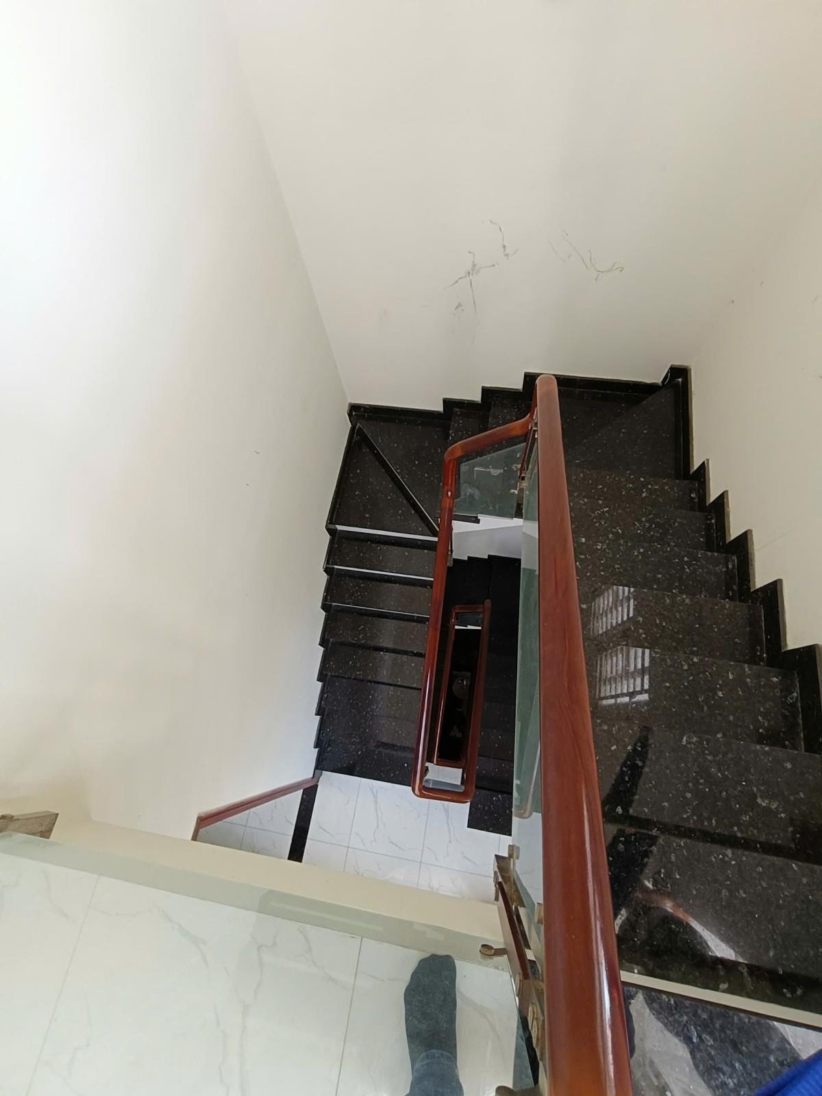 BÁN NHÀ MẶT PHỐ LÊ ĐÌNH CẨN - BÌNH TÂN - 60M2 - 4 TẦNG - 7.3 TỶ - SỔ HỒNG CHÍNH CHỦ - Ảnh 2